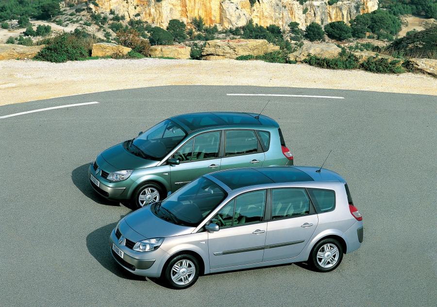  Renault Grand Scenic 2004 года  (фото 47 из 47)